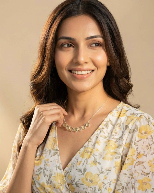 92.5 Sterling Silver Lemon Yellow Floral Collar Necklace | 7-Flower Bezel Chain