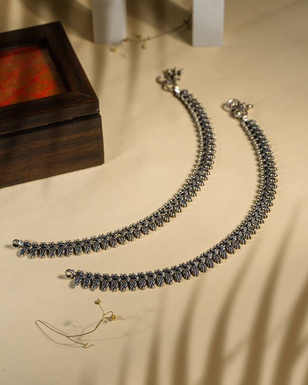 925 Sterling Silver Oxidized Paisley Anklets (Pair) | Traditional Mango Motif Payal