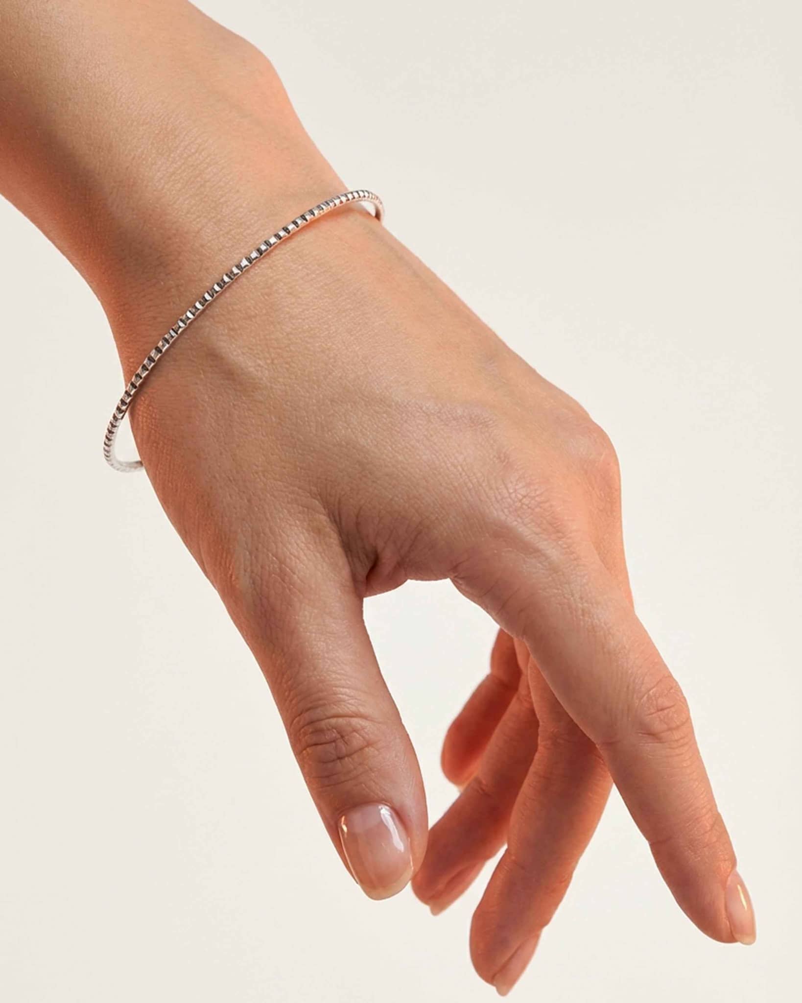 92.5 Sterling Silver Diamond-Cut Thin Bangle | Faceted Stackable Kada