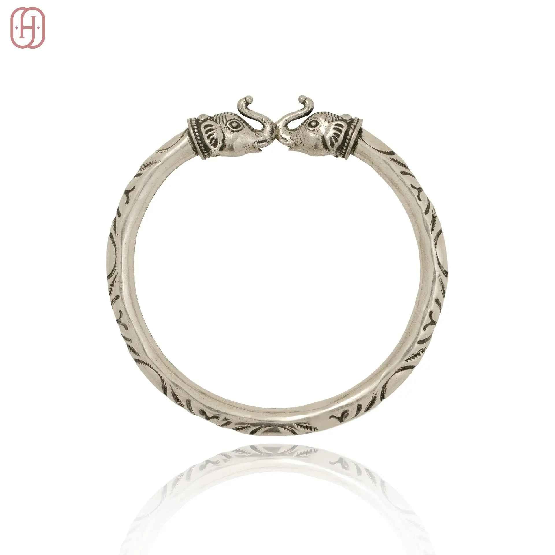 Hardik Jewels Elephant Head Jewelry Bracelet in Silver