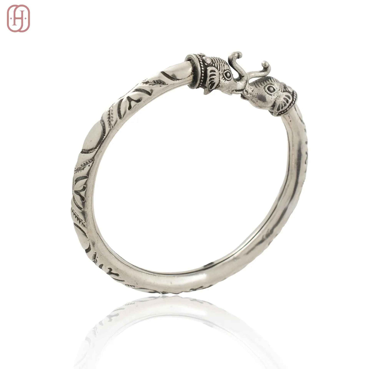 Hardik Jewels Elephant Head Jewelry Bracelet in Silver