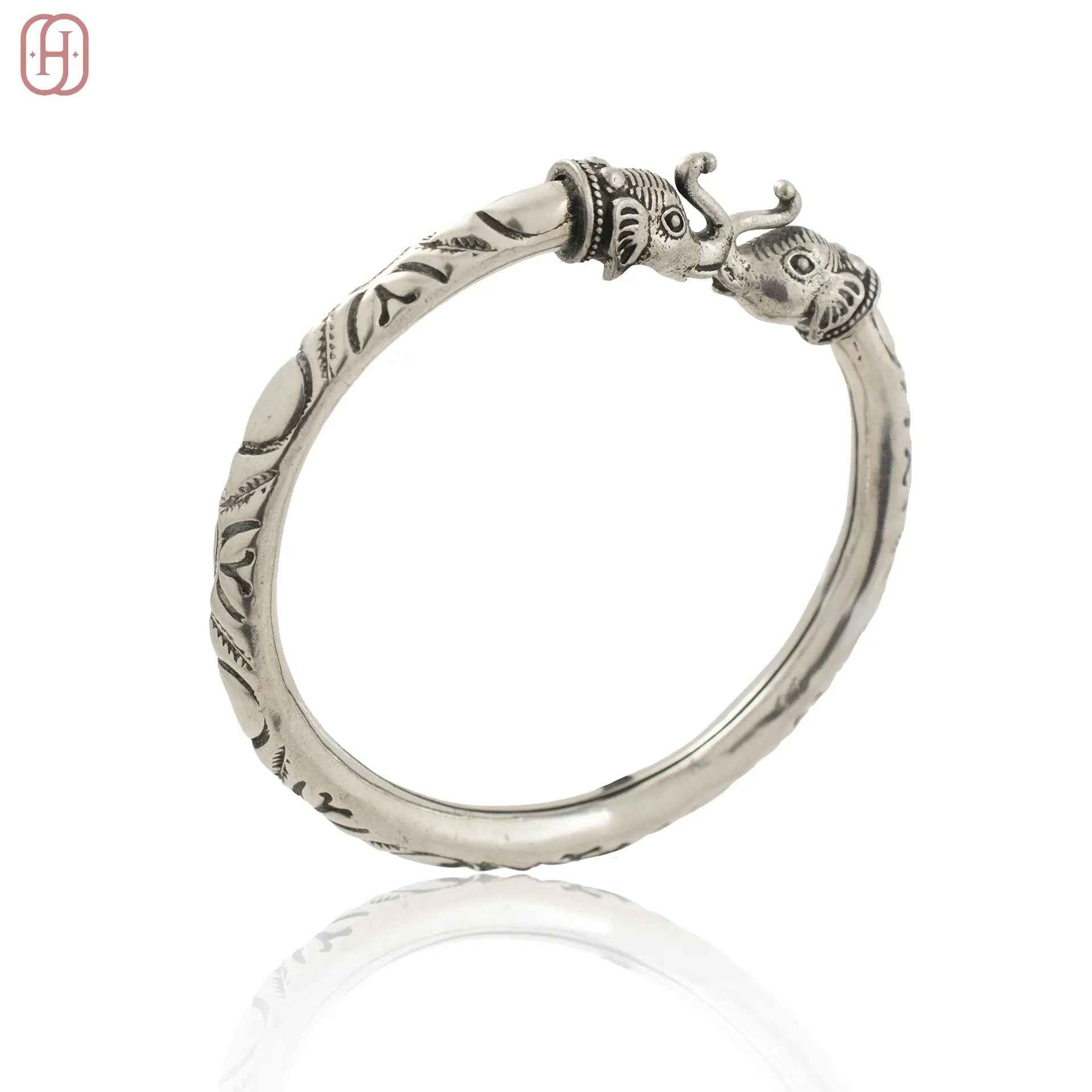 Hardik Jewels Elephant Head Jewelry Bracelet in Silver