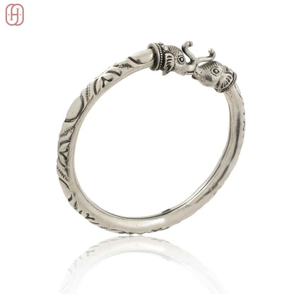 Hardik Jewels Elephant Head Jewelry Bracelet in Silver