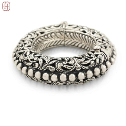 Hardik Jewels Vintage Style Oxidized Kada Bracelet