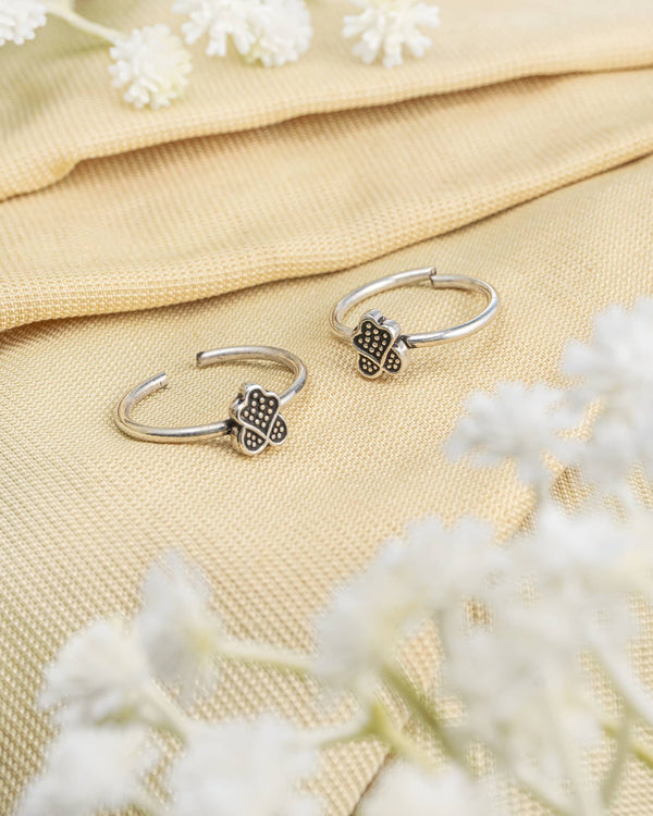 92.5 Sterling Silver Oxidized Dotted Clover Toe Rings | Antique Tribal Bichhiya