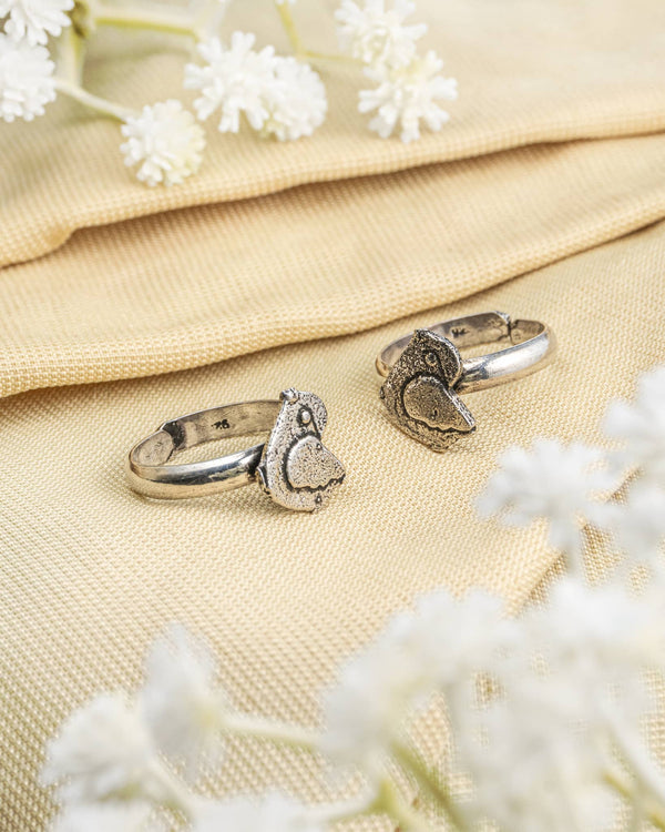 92.5 Sterling Silver Oxidized Bird Motif Toe Rings | Antique Parrot Bichhiya