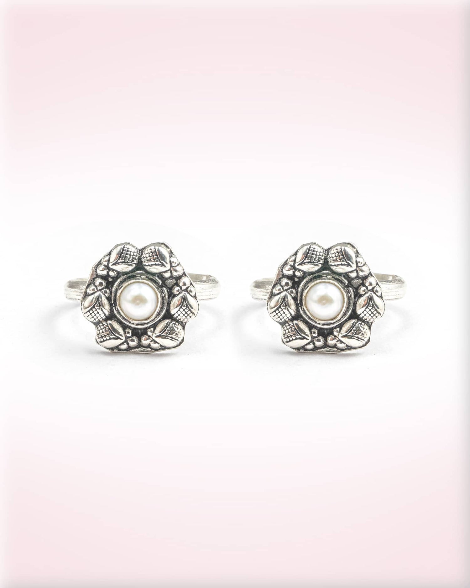 92.5 Sterling Silver Oxidized Pearl Floral Toe Rings | Antique Moti Bichhiya