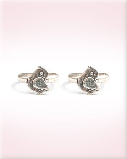 92.5 Sterling Silver Oxidized Bird Motif Toe Rings | Antique Parrot Bichhiya