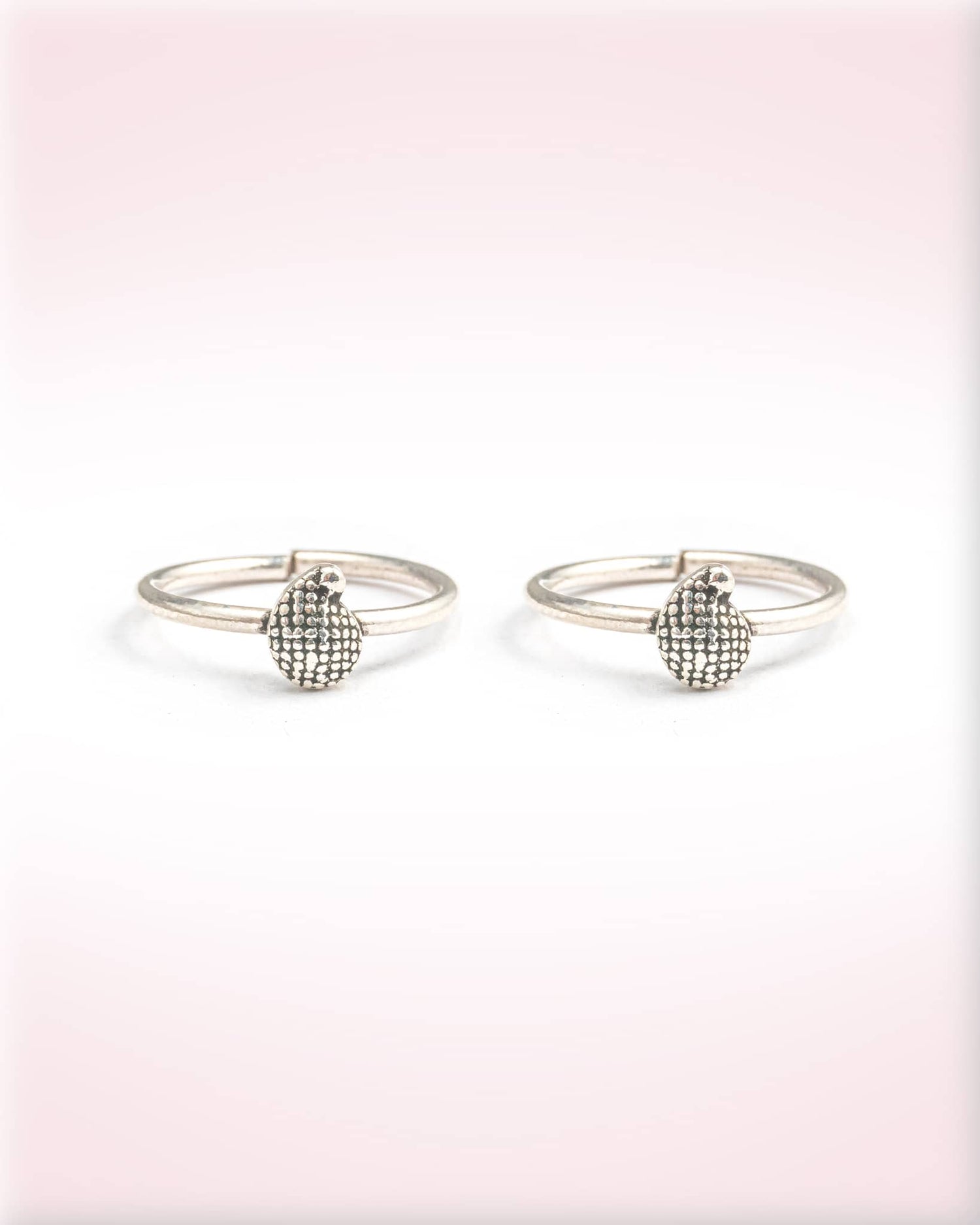 92.5 Sterling Silver Oxidized Dotted Teardrop Toe Rings | Antique Granulated Bichhiya