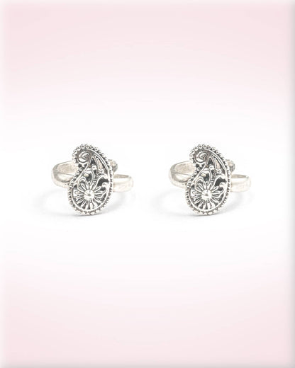 92.5 Sterling Silver Oxidized Paisley Motif Toe Rings | Antique Kairi Bichhiya