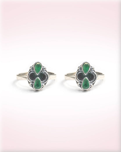 92.5 Sterling Silver Oxidized Green Double Teardrop Toe Rings | Antique Emerald Bichhiya