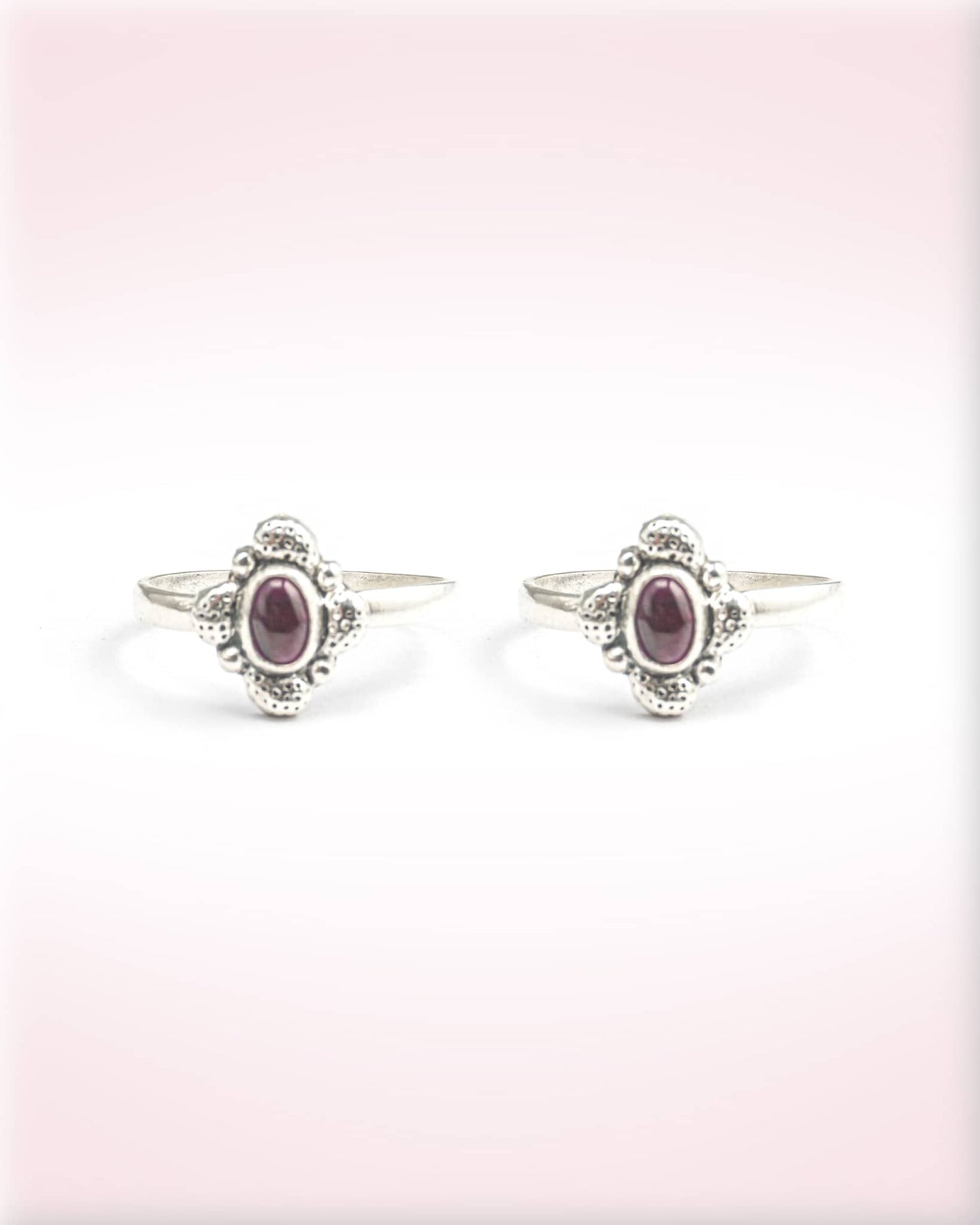 92.5 Sterling Silver Oxidized Purple Stone Oval Cluster Toe Rings | Antique Royal Bichhiya