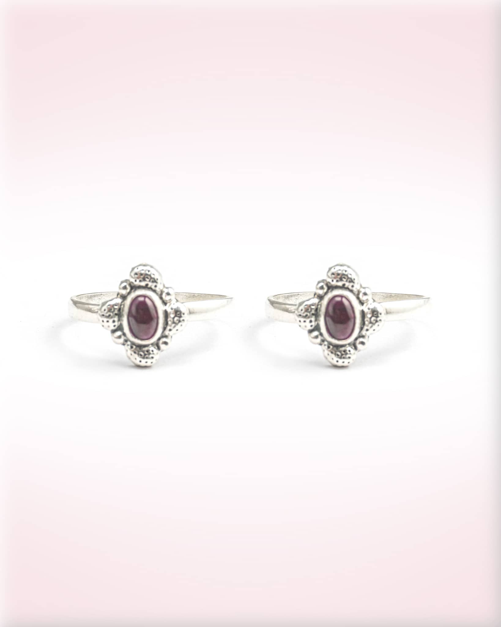 92.5 Sterling Silver Oxidized Purple Stone Oval Cluster Toe Rings | Antique Royal Bichhiya