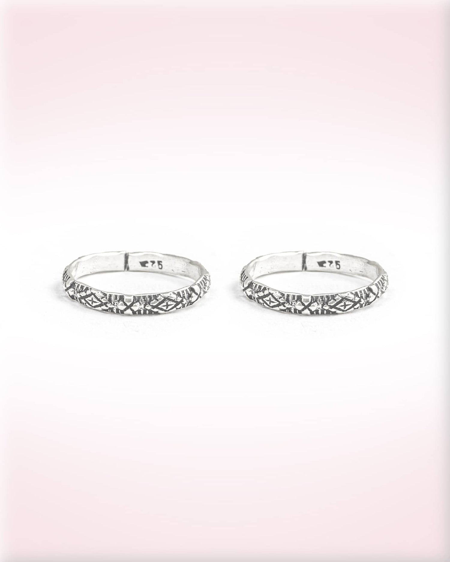 92.5 Sterling Silver Oxidized Geometric Etched Band Toe Rings | Slim Tribal Bichhiya