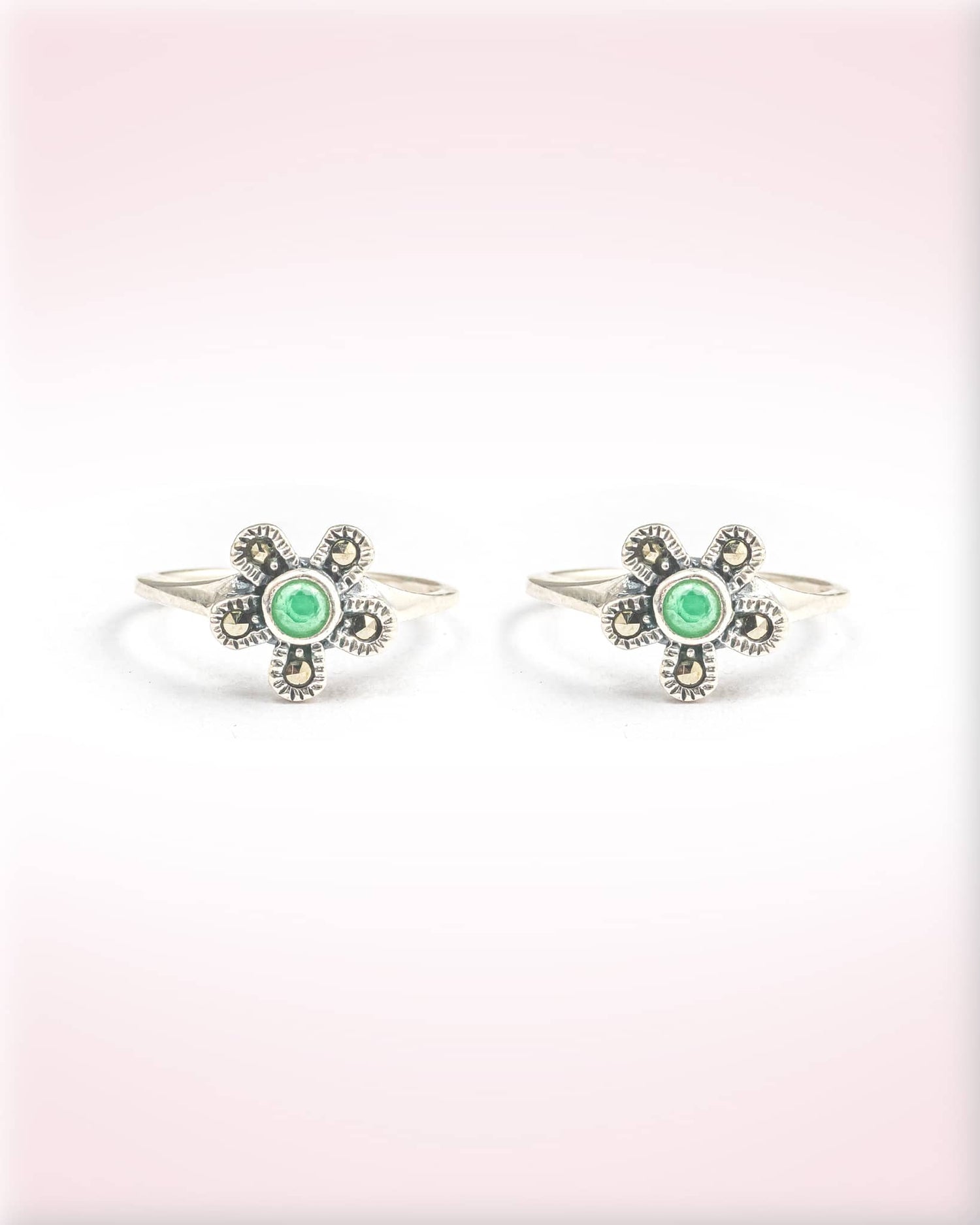 92.5 Sterling Silver Oxidized Green Stone Floral Toe Rings | Antique Marcasite Style Bichhiya