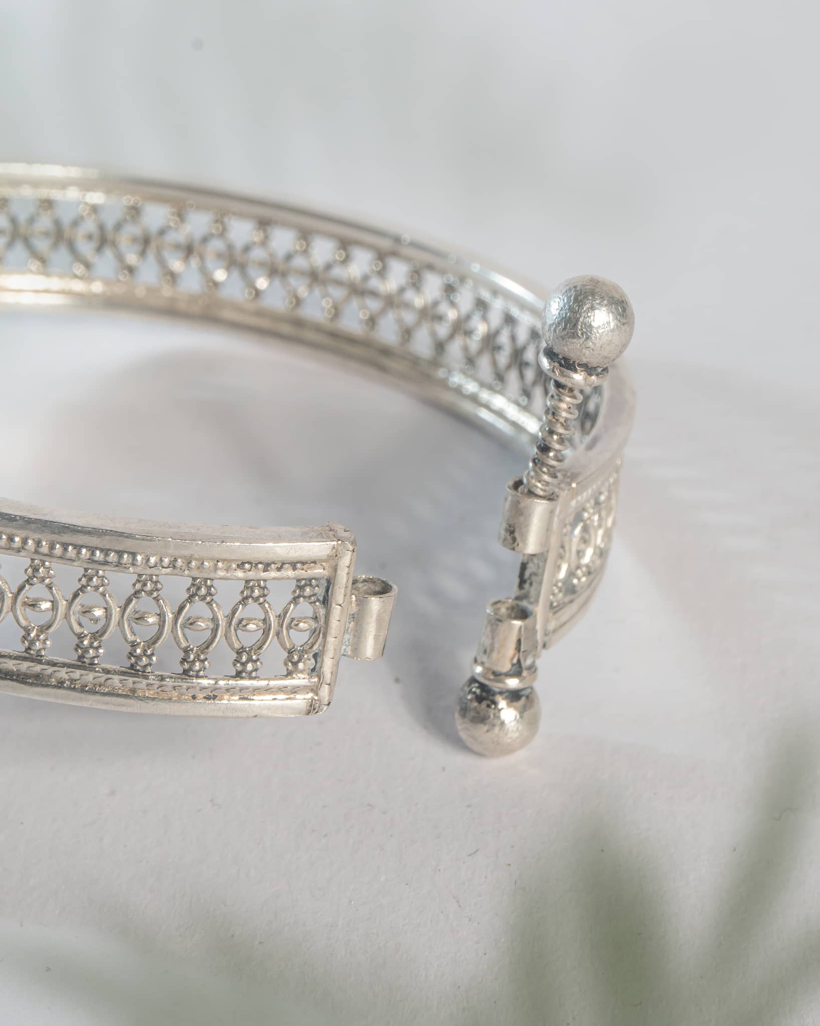92.5 Sterling Silver Green & Blue Jadau Floral Bangle | Royal Antique Openable Kada