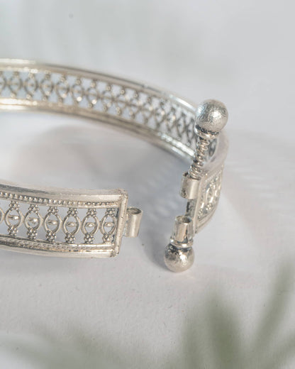 92.5 Sterling Silver Green &amp; Blue Jadau Floral Bangle | Royal Antique Openable Kada