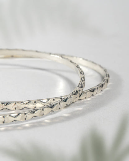92.5 Sterling Silver Diamond Cut Chudi (Pair) | Textured Sparkle Bangles