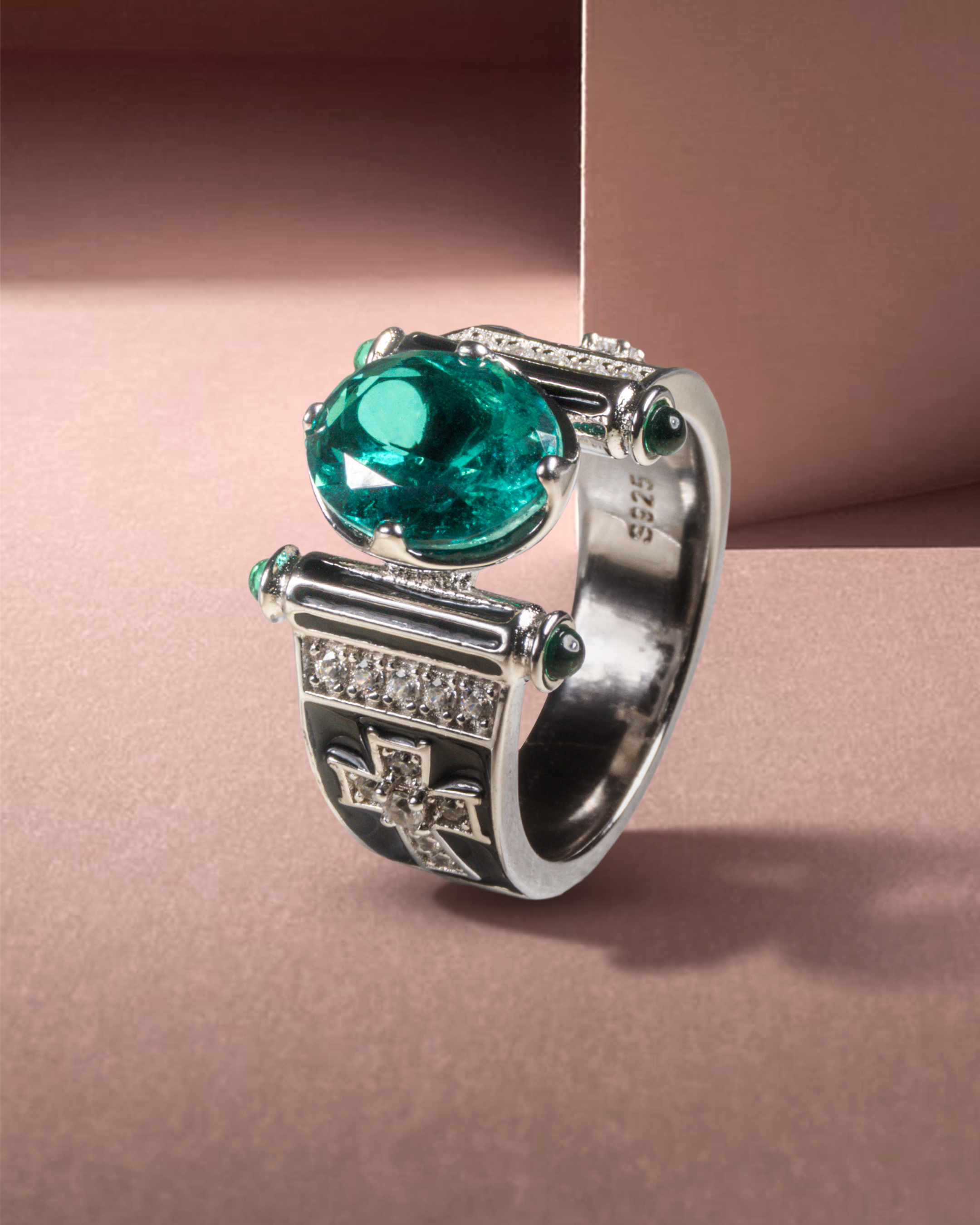 Modern Oval-Cut Emerald Green Stone Ring