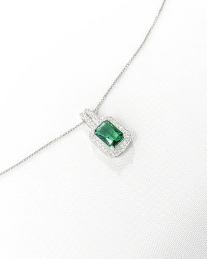 92.5 Sterling Silver Emerald Green Solitaire Halo Pendant Necklace | Rectangle CZ Charm