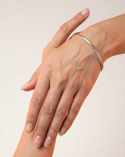 92.5 Sterling Silver Geometric Chevron Cut Bangles (Pair) | Modern Patterned Chudi