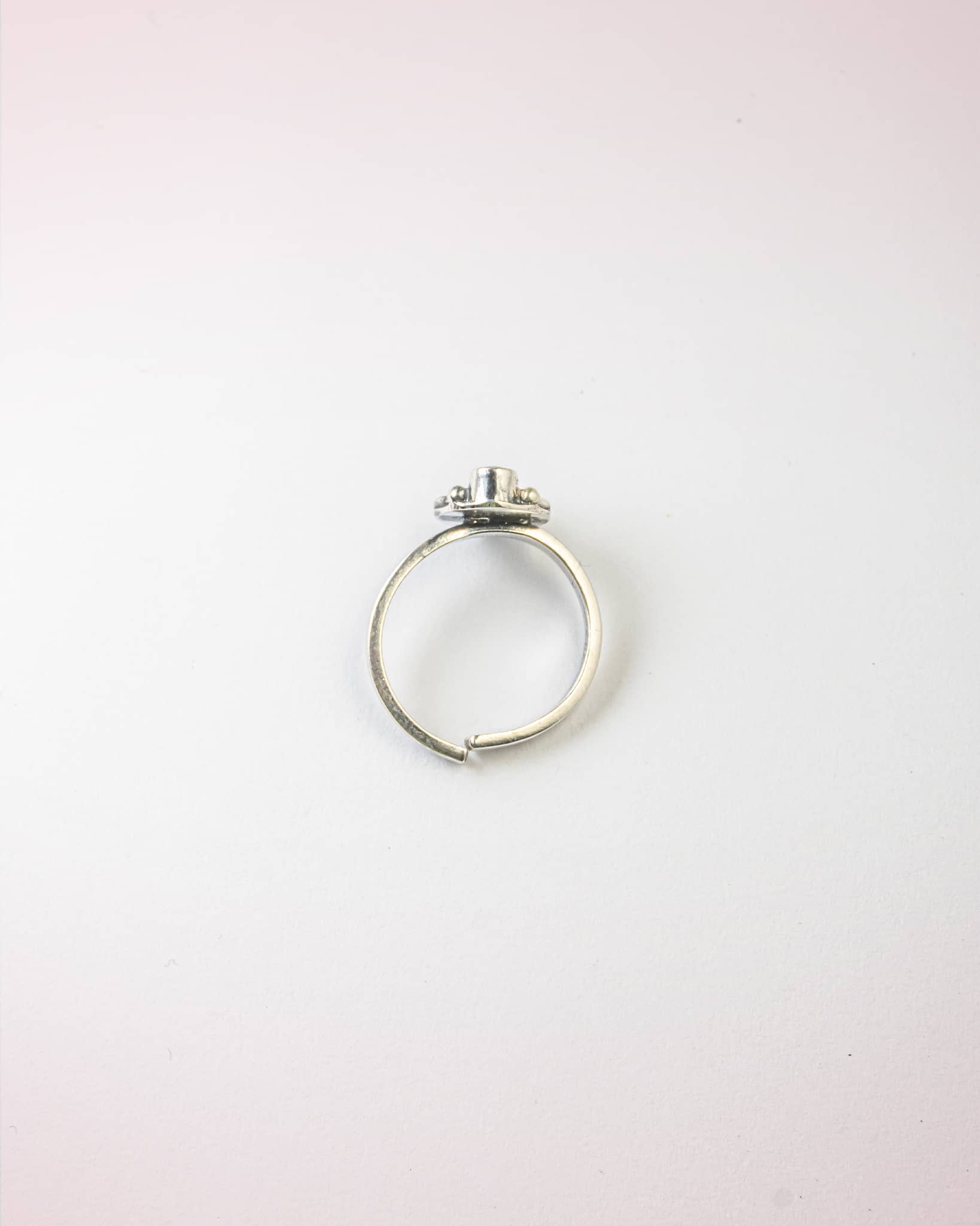 92.5 Sterling Silver Oxidized Green Double Teardrop Toe Rings | Antique Emerald Bichhiya