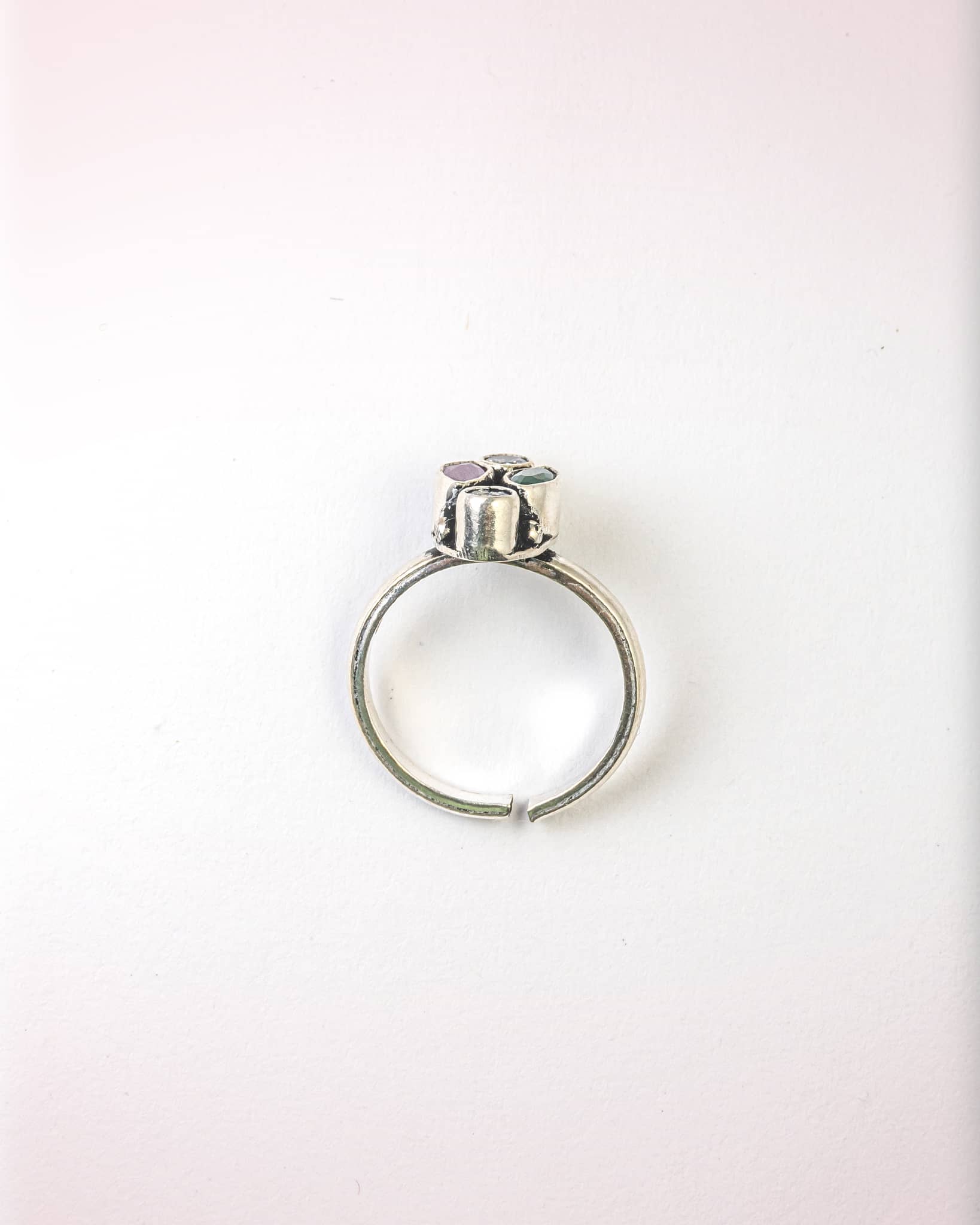 92.5 Sterling Silver Multi-Color 4-Stone Toe Rings | Green & Purple Oxidized Bichhiya